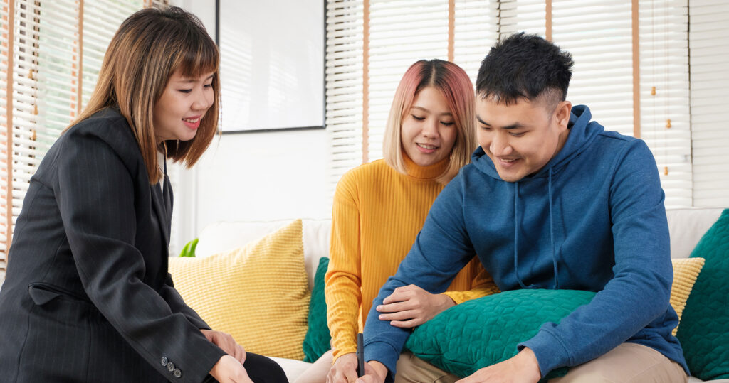 How to Build Relationships with Prospective Customers